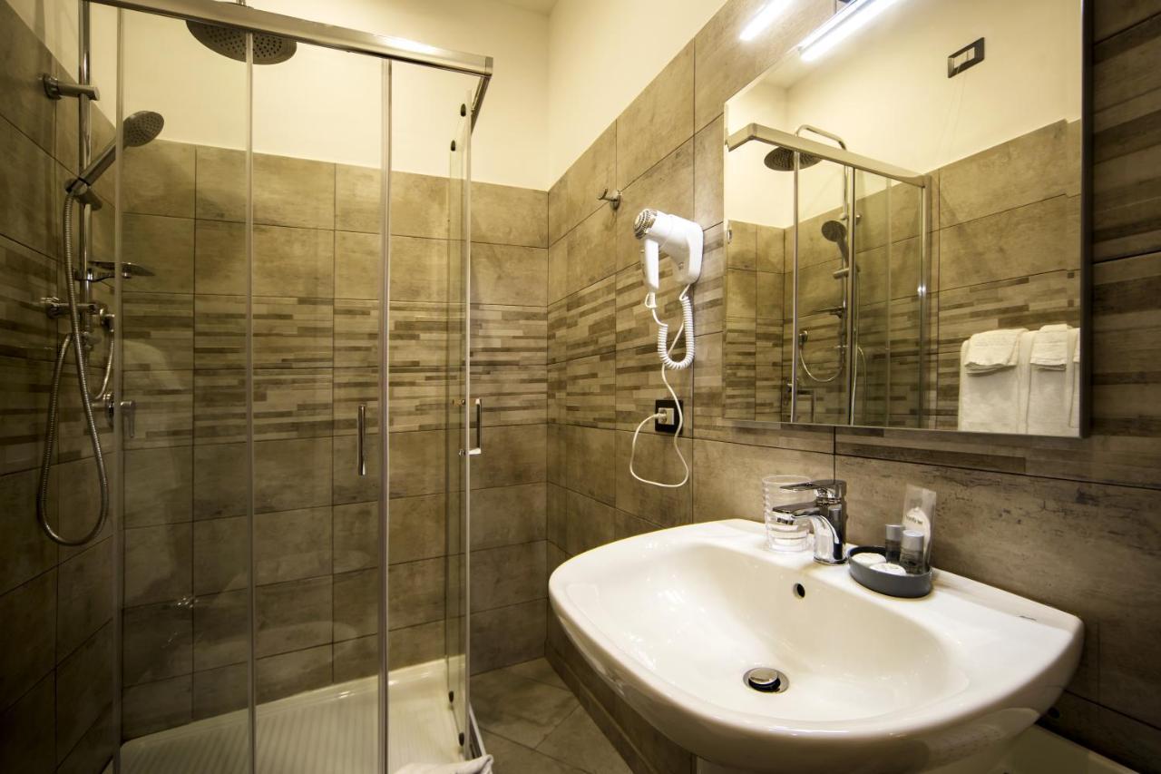 Residenza Tupini, S.Pietro Suites Rome Luaran gambar