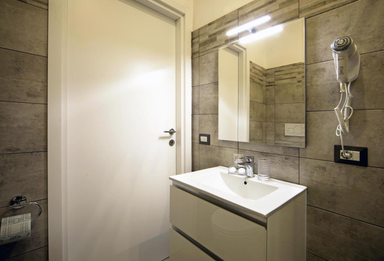Residenza Tupini, S.Pietro Suites Rome Luaran gambar